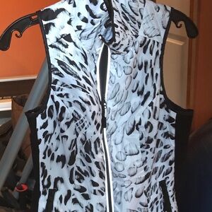 Blanc Noir Black and White Patterned Zip-Up vest. Never worn!